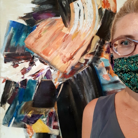 Meet your Posher, Julie - Picture 1 of 1